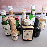 ミニチュアボトル